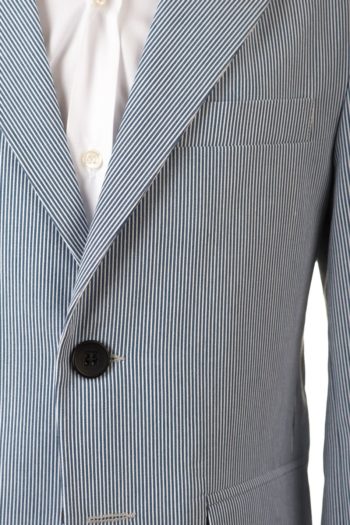 Chaqueta de Niño Americana Rayas Dos botones. Contraste en cuellos y carteras Composición: 100% Algodón. Completamente forrada. Un estilo “MIL RAYAS” que no pasa de moda. Diseñada y fabricada en España